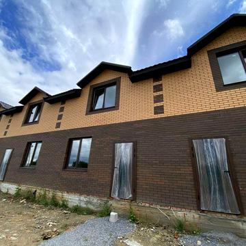 Продаж танхаусу на Агрономічному