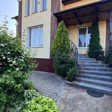 Продам розкішний будинок