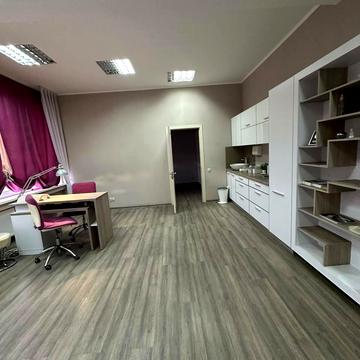 Науки просп. (Леніна), 38