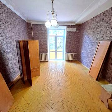 Продаж 2 кімнатної повнометражної квартири р-н Анголенко