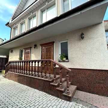 Продам будинок біля Міського Саду