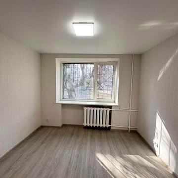 Продаж кімнати з капітальним ремонтом /центр міста