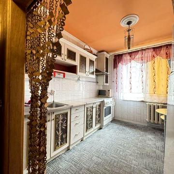 Продаж 2 х кімнатноі квартири . Цегляний дім. Розглянемо Є-відновлення