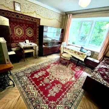 Продаж 2-кім. квартири. вул. Мельника