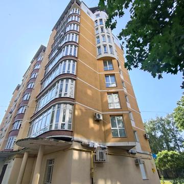 Берестовська, 22