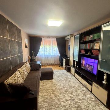 Марії Заньковецької вул., 6