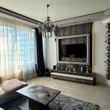 Літературна вул., 1а