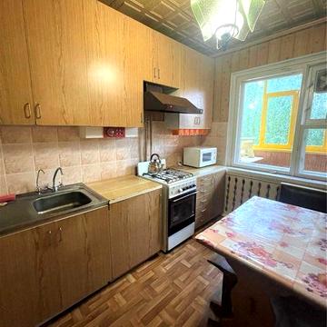 Продам 3.х квартиру вул Космонавтів 24 р-н Рокосовського