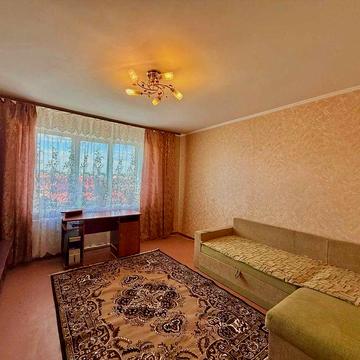 Продаж двокімнатної квартири на Київській