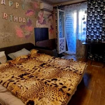 Академіка Заболотного вул., 10