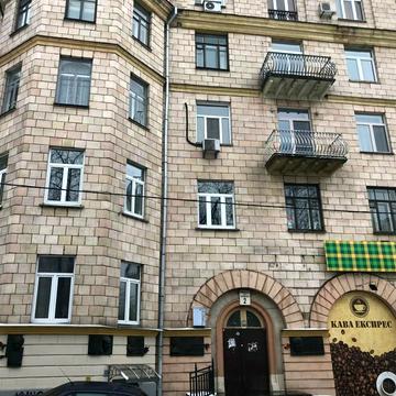 Михайла Коцюбинського вул., 2
