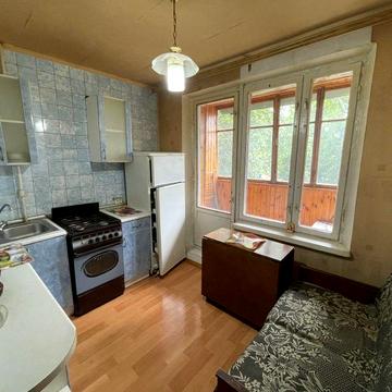 Продам 1 к.кв. 40 м. двухбалконку Гв. Широнинцев