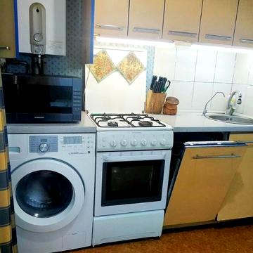 Богдана Хмельницького просп. (Героїв Сталінграда), 20в