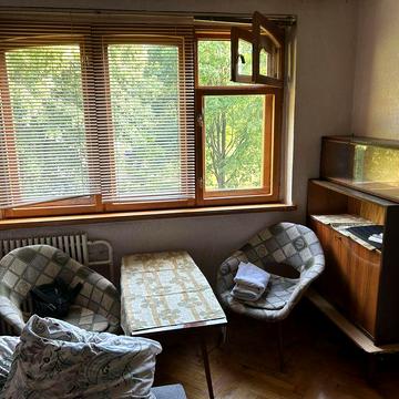 Сдам 2 комнатную квартиру.