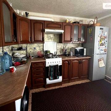 Продаж 3к Дім Василя Стуса (Щорса) вулиця