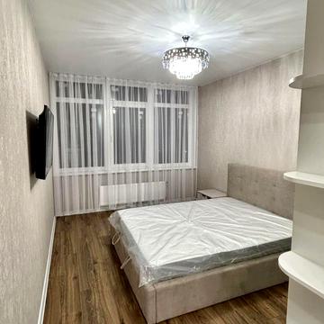 Перлинна вул., 8