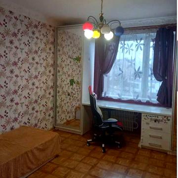 Продам 4 комнатную квартиру (переделана в 3 ком),метро Победа 5 минут.