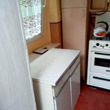 Здається літня кухня для одного хлопця