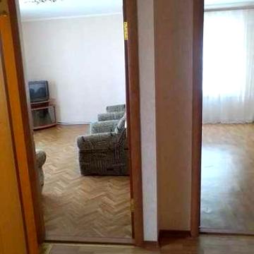 Продаю квартиру у центрі міста Вознесенська по вул. Собороності.