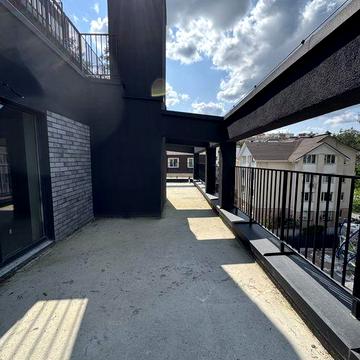 Без комісії! Ютландія! Євро 3-к з частковим ремонтом! Власна Тераса!