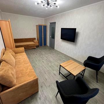 Набережна Перемоги вул., 58