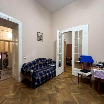 Продається 2-х кімнатна квартира, вул. О.Кобилянської