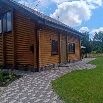 Продаж будинку з банею та діючим бізнесом в селі Іванівка.
