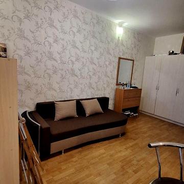 Середньофонтанська вул., 19б