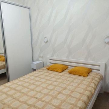 Михайла Грушевського вул., 52