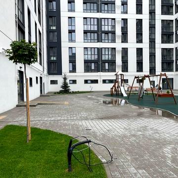 Данила Галицького вул., 25