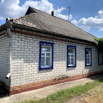 Продам будинок в селищі Семенівка