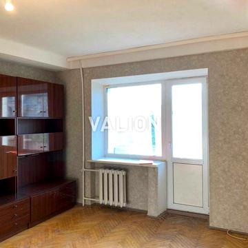 Продаж 3-кім. квартири Дніпровський, Русановка, по вул. Ентузіастів.