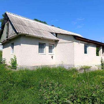Продаж будинка в передмісті