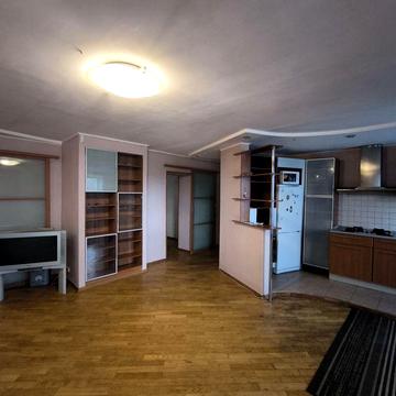 Продам 3 Симона Петлюри цегляний з газом