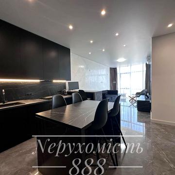 Мирна вул., 2/1