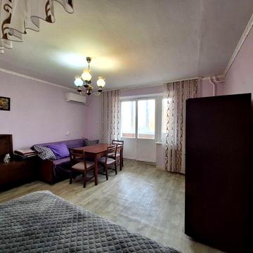 1-кімнатна 35м УКОМПЛЕКТОВАНА  Лютнева 16, м.Бориспіль