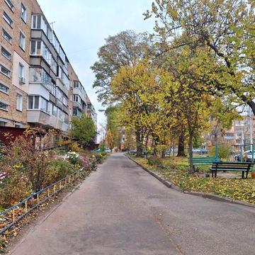 1-кімнатна 35м УКОМПЛЕКТОВАНА  Лютнева 16, м.Бориспіль