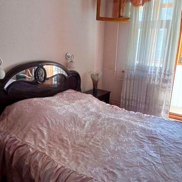 Сдам 3-к кв м.23 Августа 5 мин.