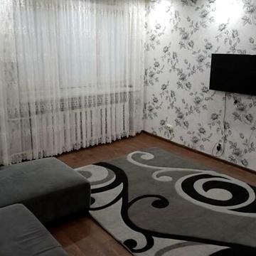 Семафорна вул., 36