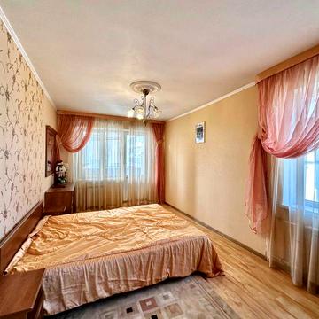 Оренда 3-кімн. квартири, вул. Олега Мудрака (Генерала Наумова), 25