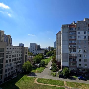 Ростиславська вул. (Маршала Рибалка), 1