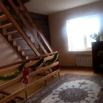 [44]Продаж 2 поверхового будинку з ремонтом і ділянкою  4 сотки