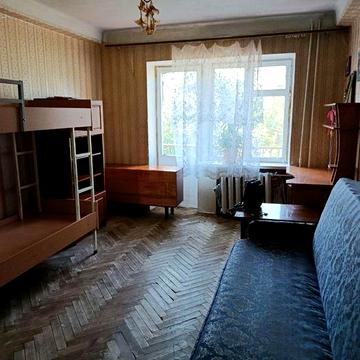 Продаж 3 кімнатної квартири з мінімальним оформленням.
