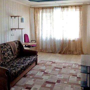 1-кімн. квартира, 4-й поверх, 40 м2, вул. Комкова 94