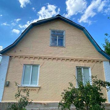 Продається будинок в м. Тетіїв, поряд з центром, велика ділянка!