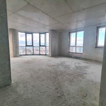 Двох кімнатна квартира з кухнею 45 м. пентхаус вул.Кульпарківська