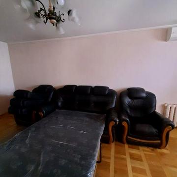 Здається однокімнатна квартира біля метро Чернігівська