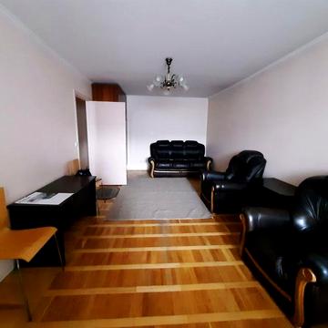 Здається однокімнатна квартира біля метро Чернігівська