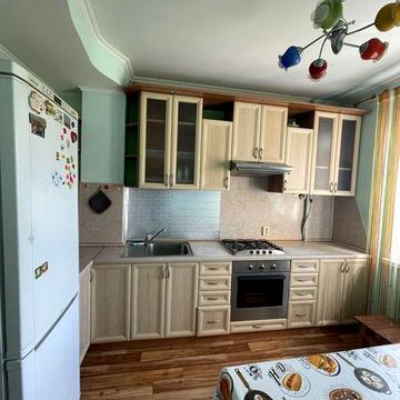 Здається в Оренду хороша 3-х кімнатна Квартира