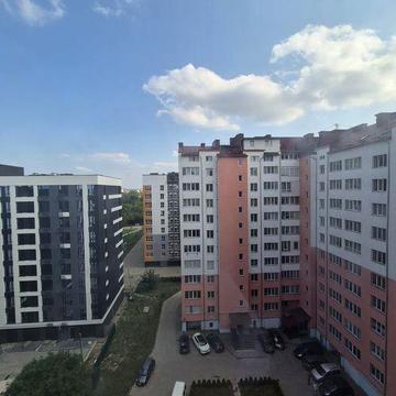 Трикімнатна квсртира в обжитому будинку.